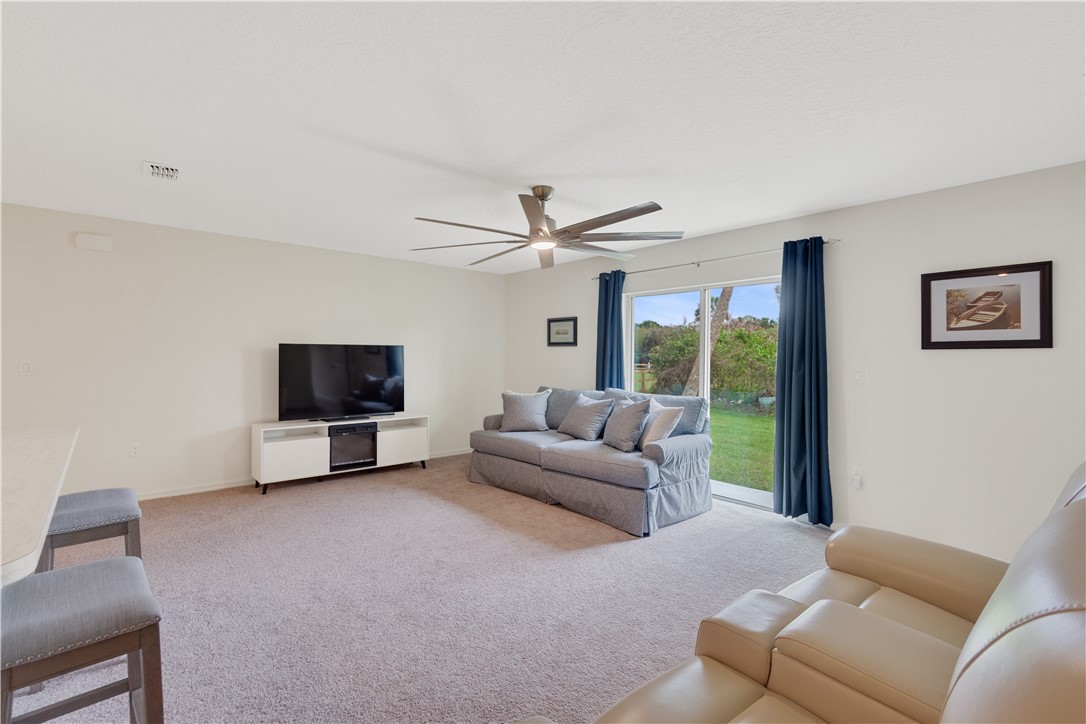 450 Kendall Avenue Sebastian, FL 32958 - Photo 13 of 33