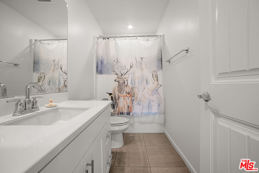 981 West Clover Avenue Rialto, CA 92376 - Photo 14 of 29