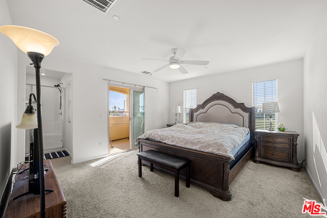 981 West Clover Avenue Rialto, CA 92376 - Photo 15 of 29