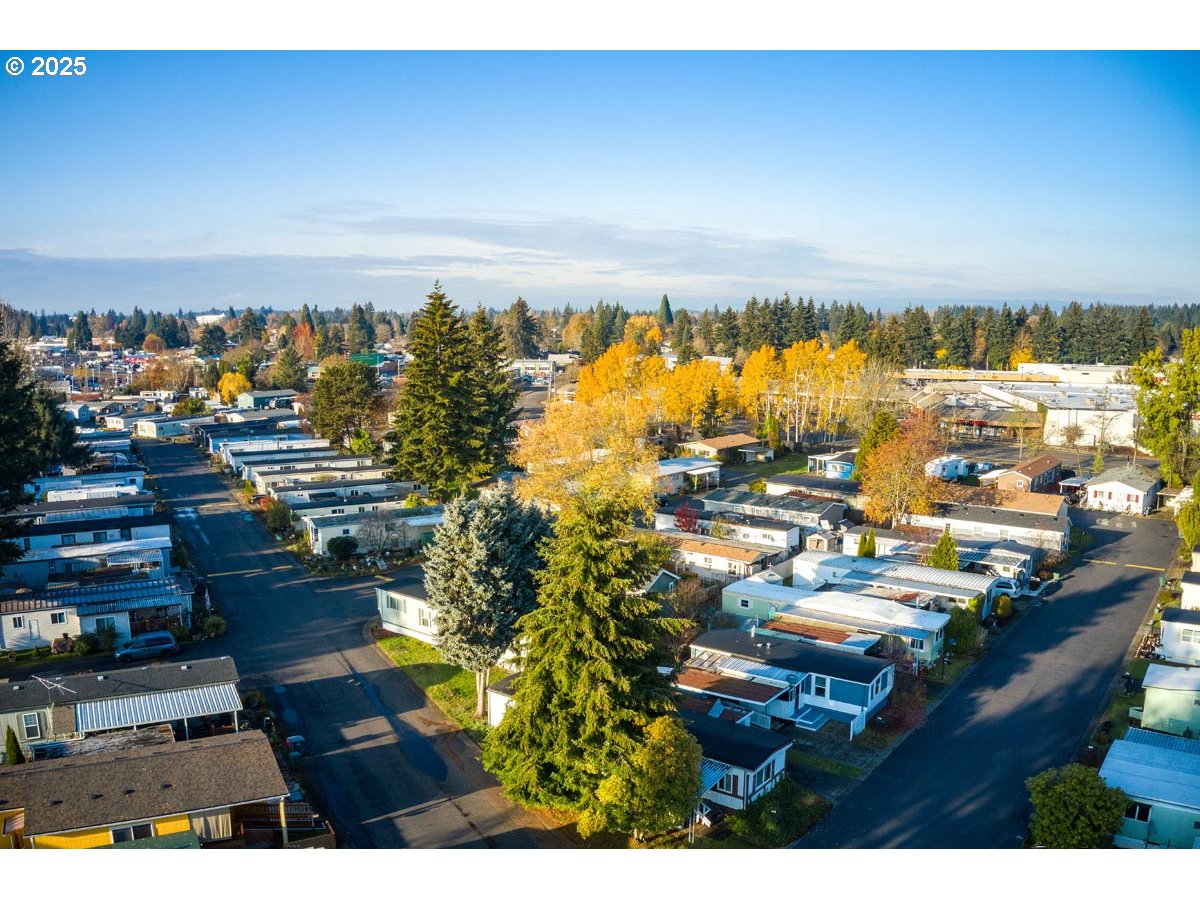 1901 Southeast Minter Bridge Road, Unit 62 Hillsboro, OR 97123 - Photo 20 of 22 Community Amenities