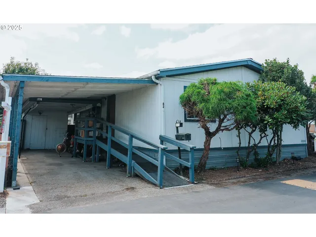 $90,000 | 1901 Southeast Minter Bridge Road, Unit 62, Hillsboro, OR 97123