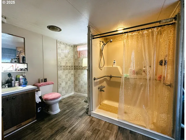 $90,000 | 1901 Southeast Minter Bridge Road, Unit 62, Hillsboro, OR 97123