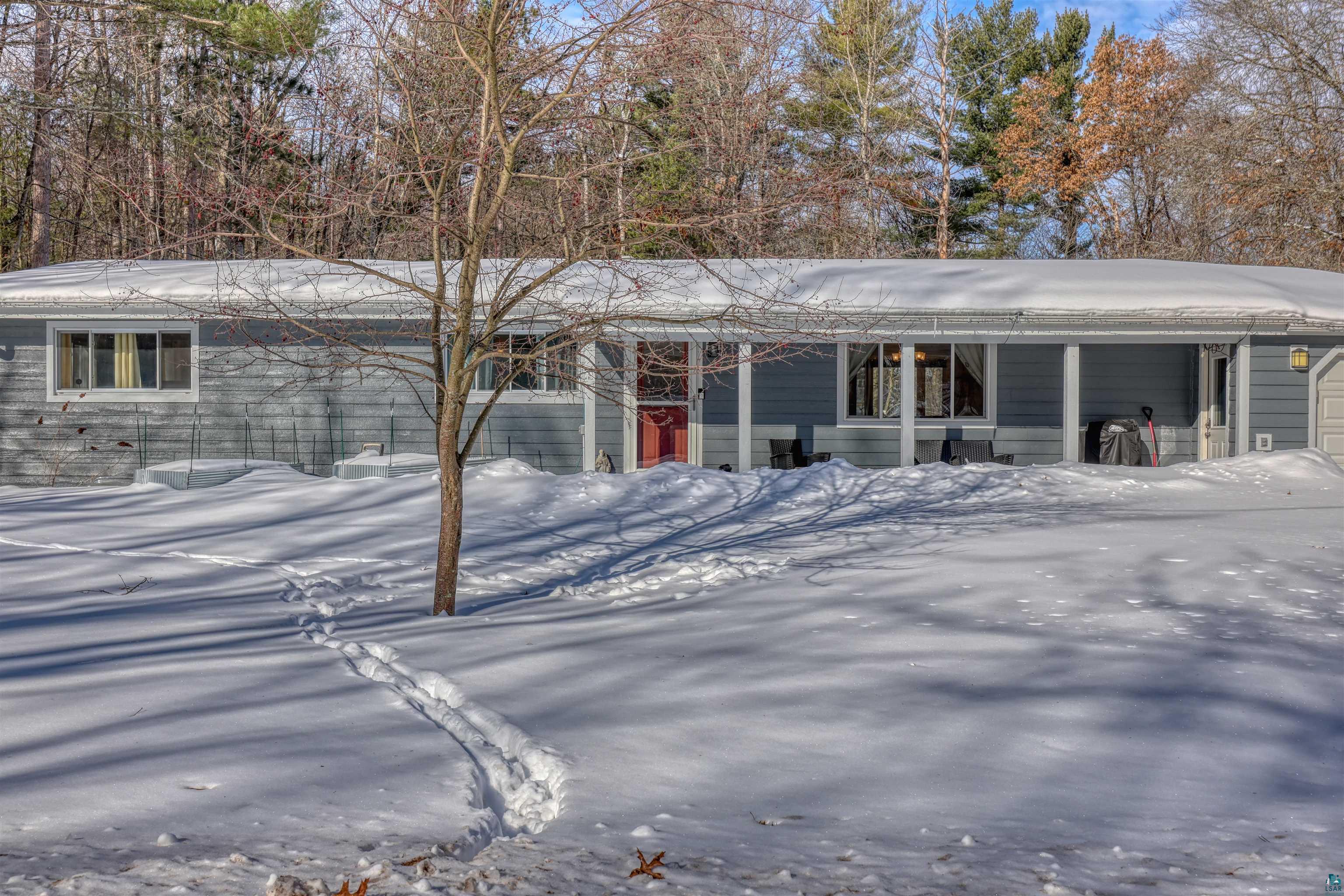 10719 North Oak Ridge Street Hayward, WI 54843 - Photo 7 of 57 View of front of home