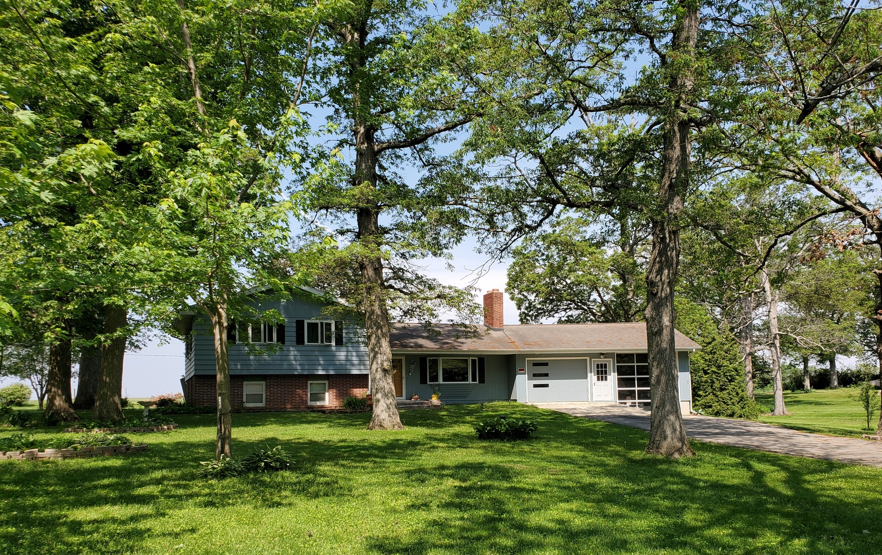 20670 White Oaks Road Morrison, IL 61270 - Photo 2 of 15
