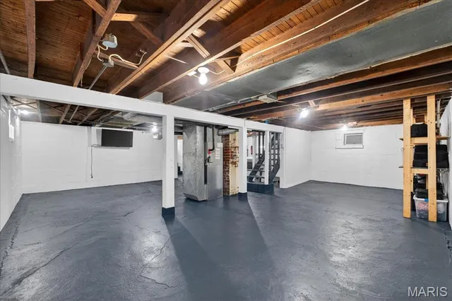 $179,000 | 969 North Castello Street, Florissant, MO 63031