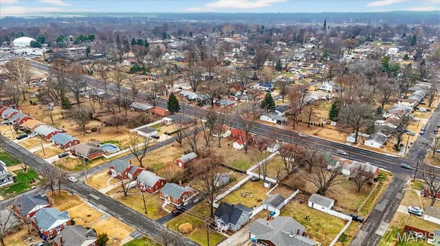 $179,000 | 969 North Castello Street, Florissant, MO 63031