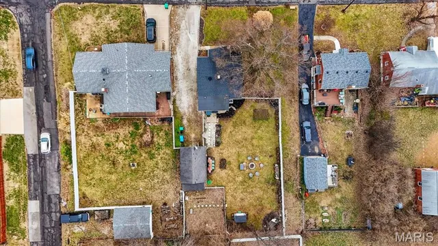 $179,000 | 969 North Castello Street, Florissant, MO 63031