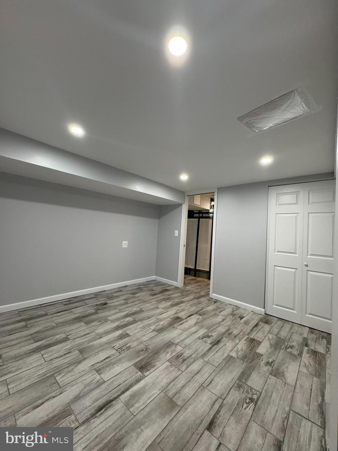 6910 Ontario Street Springfield, VA 22152 - Photo 28 of 44 a view of an empty room