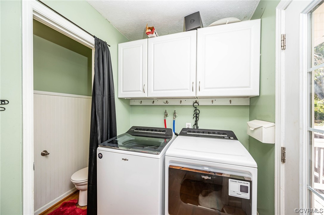 16001 Meridian Avenue Chester, VA 23831 - Photo 12 of 26 a utility room with dryer and washer