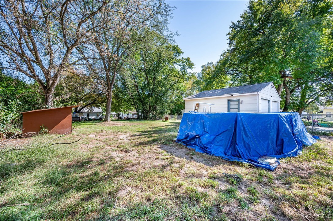 16001 Meridian Avenue Chester, VA 23831 - Photo 24 of 26 a view of backyard with small space