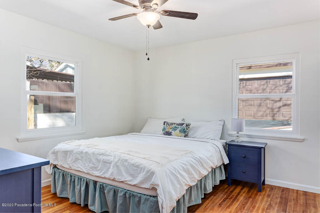 10338 Helendale Avenue Tujunga, CA 91042 - Photo 14 of 25 10338 Helendale Ave-MLS-015