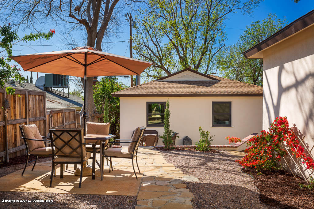 10338 Helendale Avenue Tujunga, CA 91042 - Photo 20 of 25 10338 Helendale Ave-MLS-026