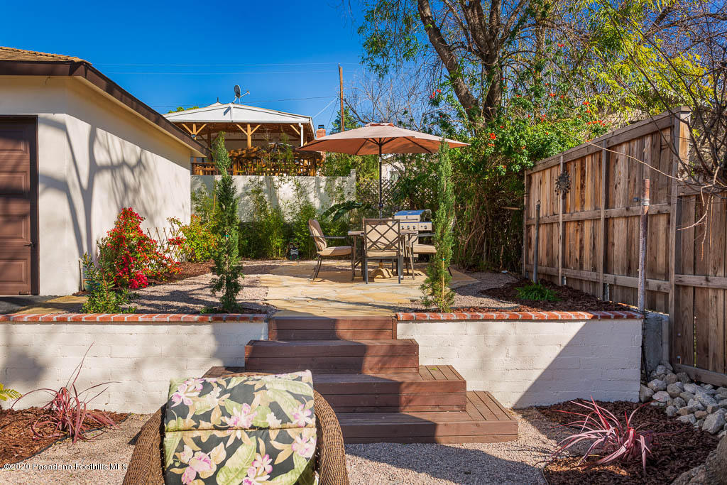 10338 Helendale Avenue Tujunga, CA 91042 - Photo 22 of 25 10338 Helendale Ave-MLS-024