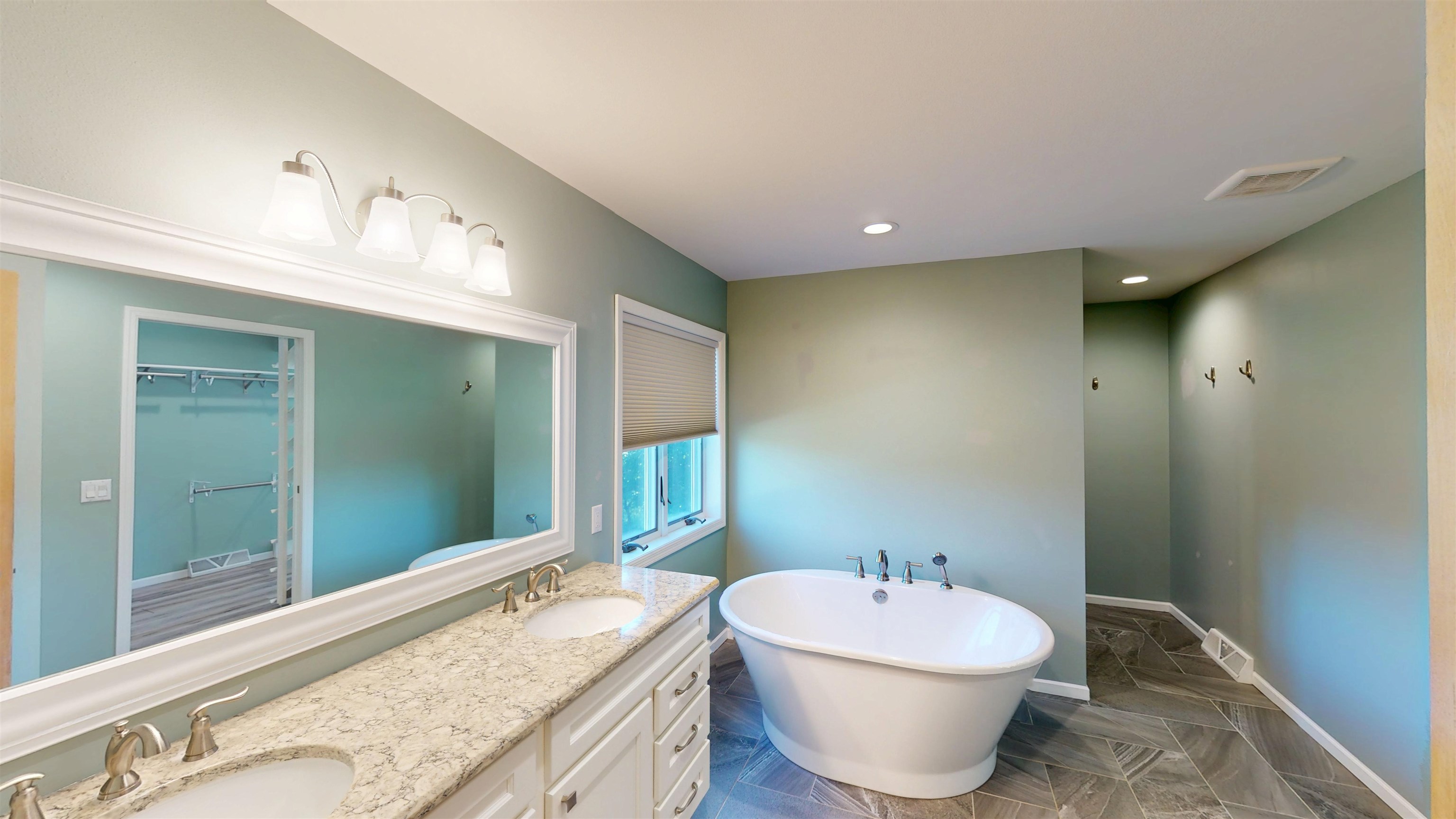 2112 West 3rd Street Marshfield, WI 54449 - Photo 47 of 60