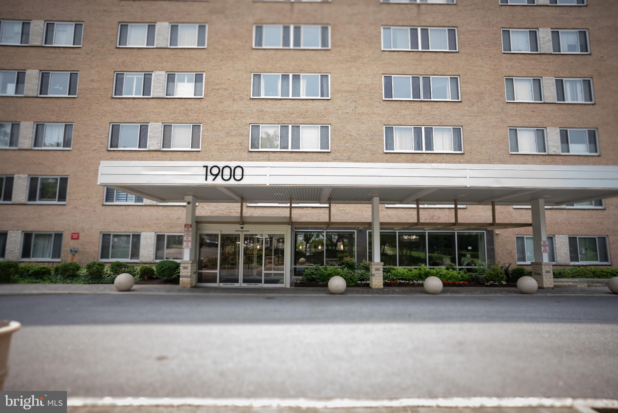 1900 Lyttonsville Road, Unit 514 Silver Spring, MD 20910 - Photo 1 of 5