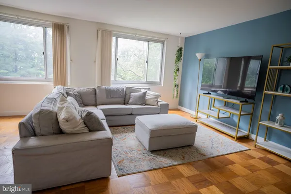 $180,000 | 1900 Lyttonsville Road, Unit 514, Silver Spring, MD 20910
