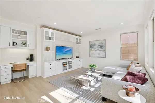 $1,298,000 | 24 Maycrest, Irvine, CA 92618