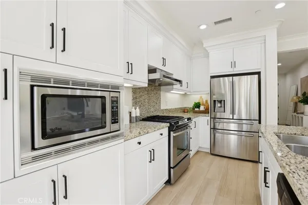 $1,248,000 | 24 Maycrest, Irvine, CA 92618
