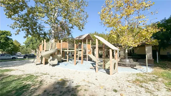 $1,248,000 | 24 Maycrest, Irvine, CA 92618