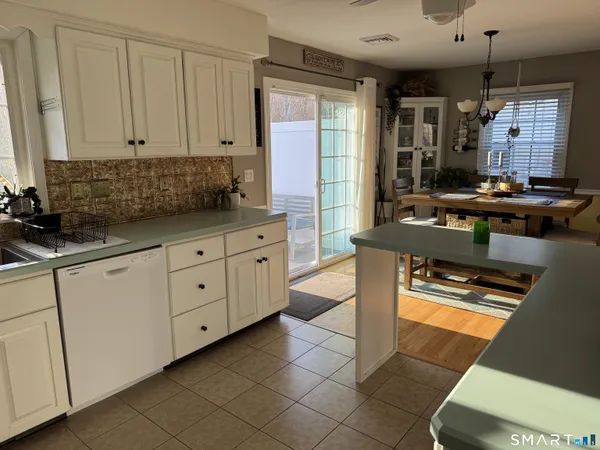 $3,300 | 15 Brookfield Drive, East Lyme, CT 06333