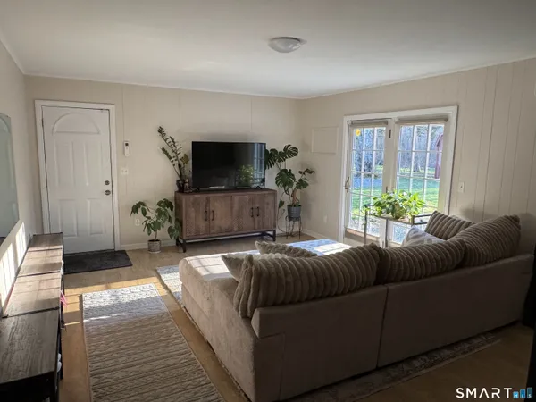$3,300 | 15 Brookfield Drive, East Lyme, CT 06333