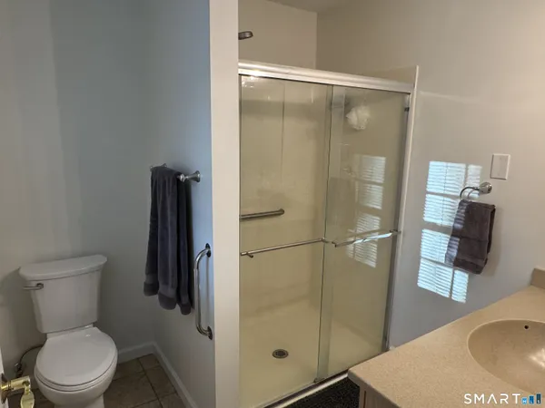 $3,300 | 15 Brookfield Drive, East Lyme, CT 06333