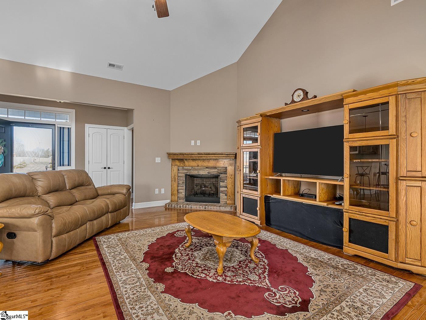 415 Ocala Court Inman, SC 29349 - Photo 8 of 36