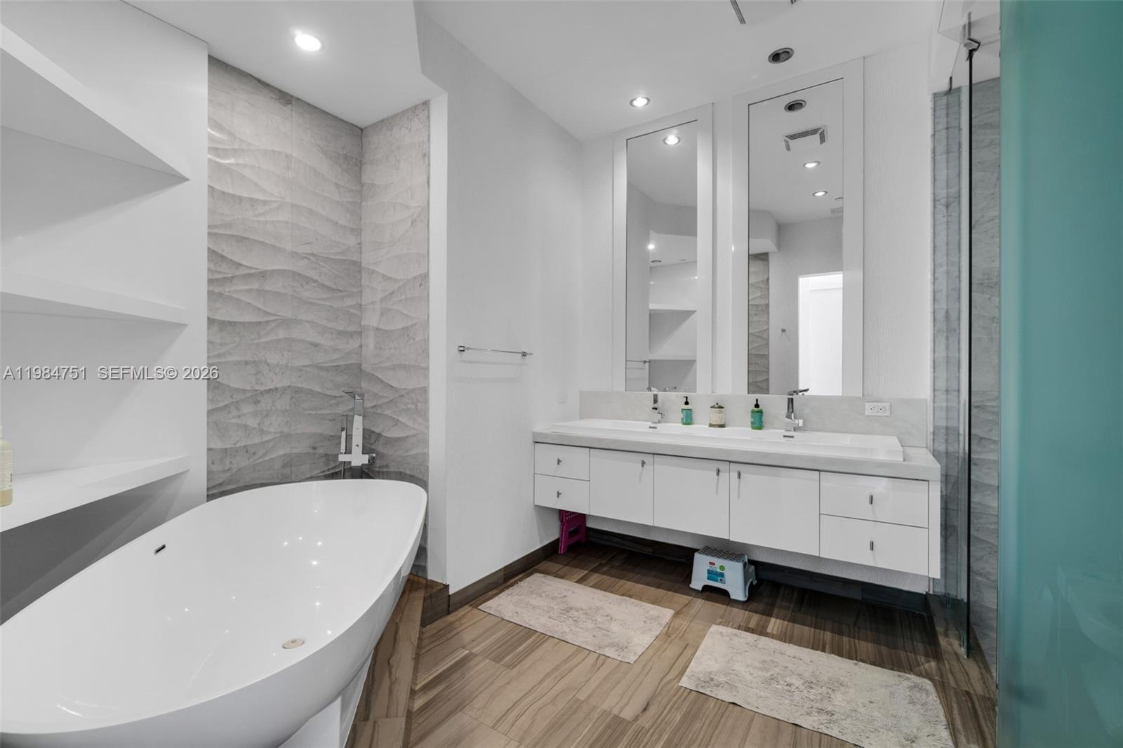 900 Brickell Key Boulevard, Unit 2904 Miami, FL 33131 - Photo 20 of 48