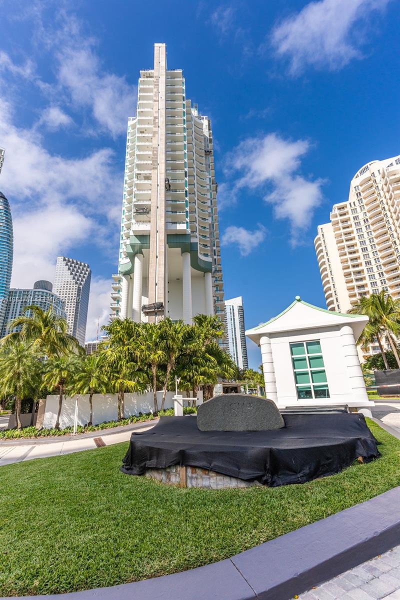 900 Brickell Key Boulevard, Unit 2904 Miami, FL 33131 - Photo 45 of 48