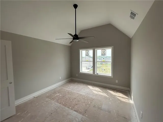 $519,900 | 2372 Northeast Colonnade Avenue, Grain Valley, MO 64029