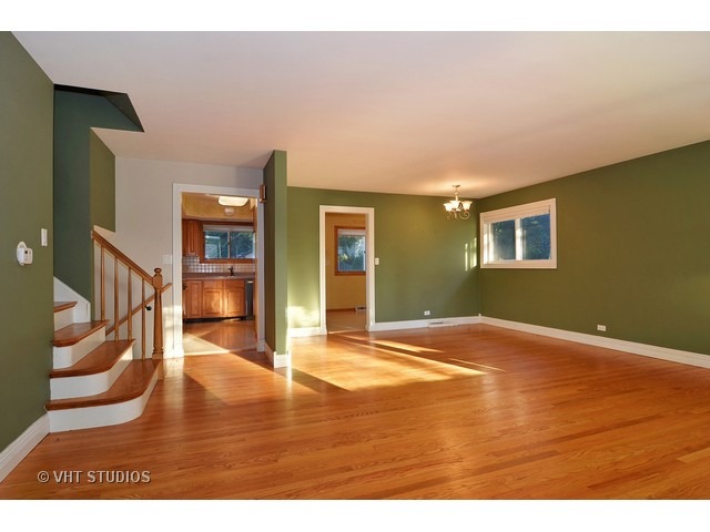 1239 North Dee Road Park Ridge, IL 60068 - Photo 4 of 22 Gallery Image 4