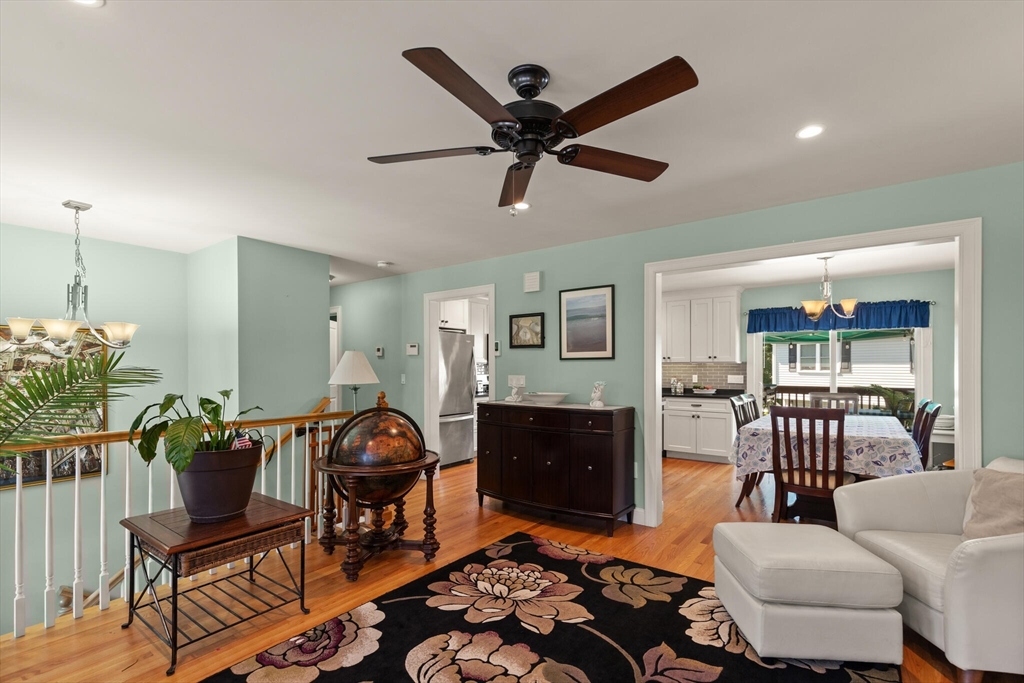 6 Ferry Road, Unit A Salisbury, MA 01952 - Photo 5 of 28 a living room with furniture