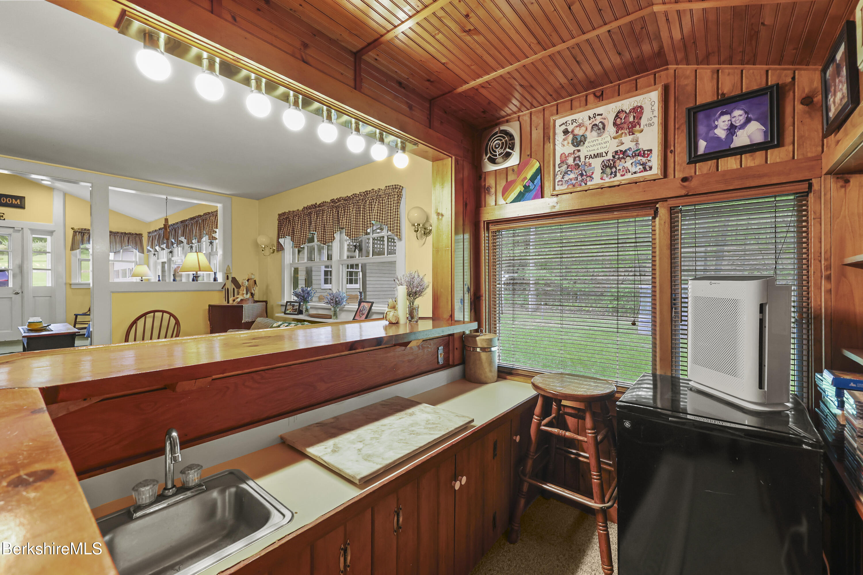 924 Henderson Road Williamstown, MA 01267 - Photo 8 of 51 Wet bar facing tavern