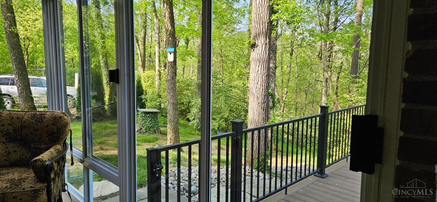 651 North Meadowcrest Road Cincinnati, OH 45231 - Photo 12 of 50 Gallery Image 12