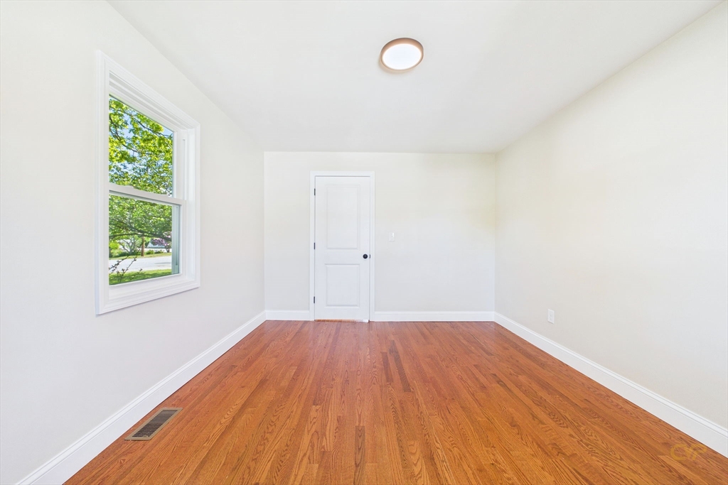 44 Wing Road Acushnet, MA 02743 - Photo 15 of 25
