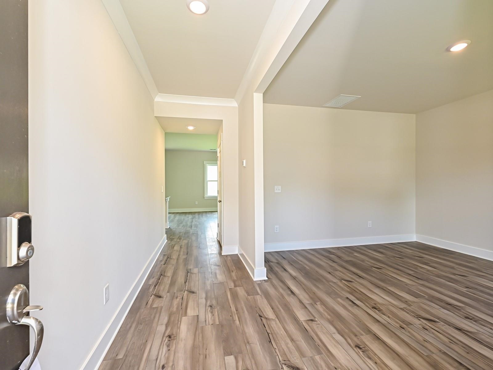 558 Laxton Road Greer, SC 29651 - Photo 2 of 30 Gallery Image 2