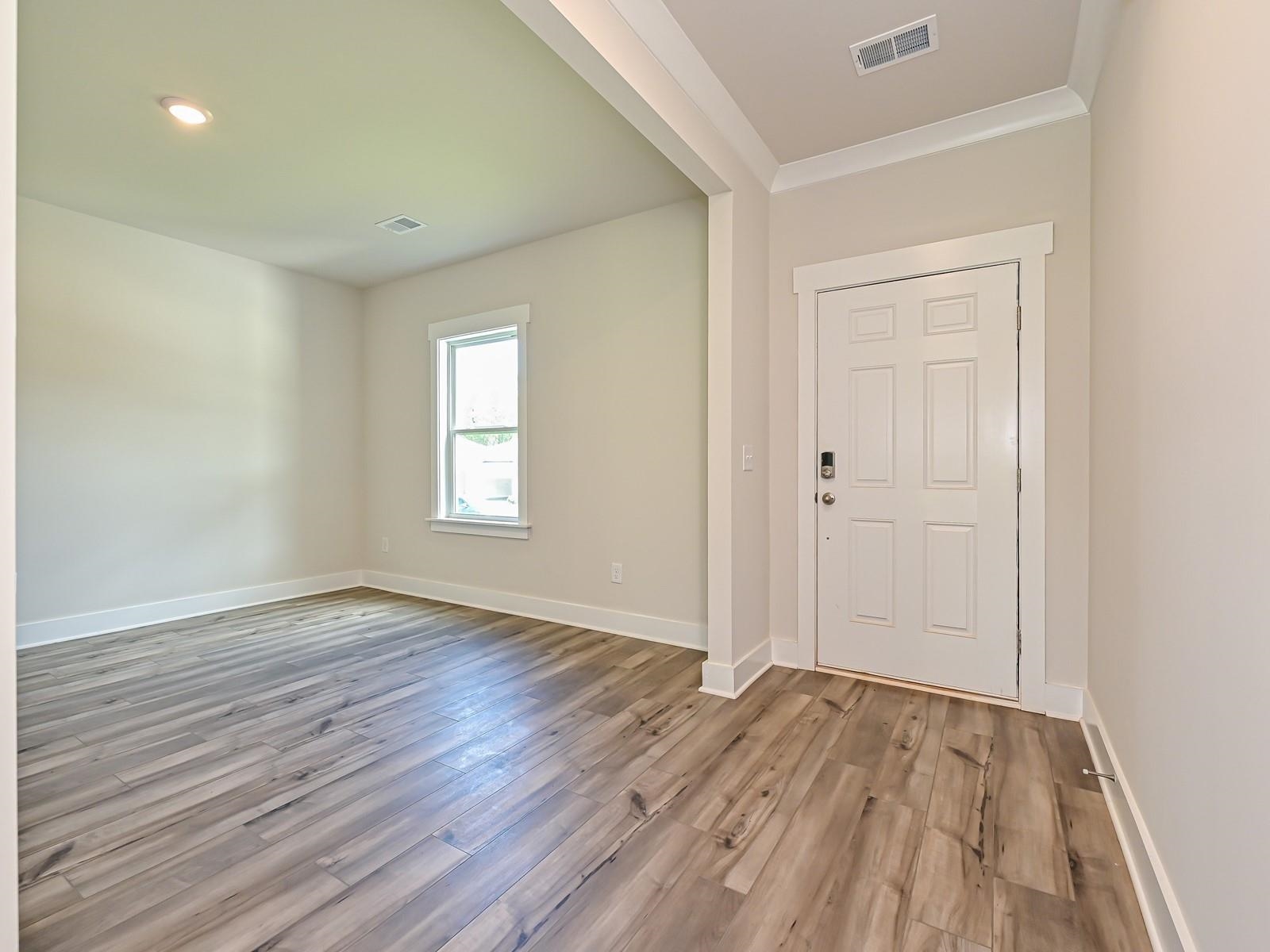 558 Laxton Road Greer, SC 29651 - Photo 3 of 30 Gallery Image 3