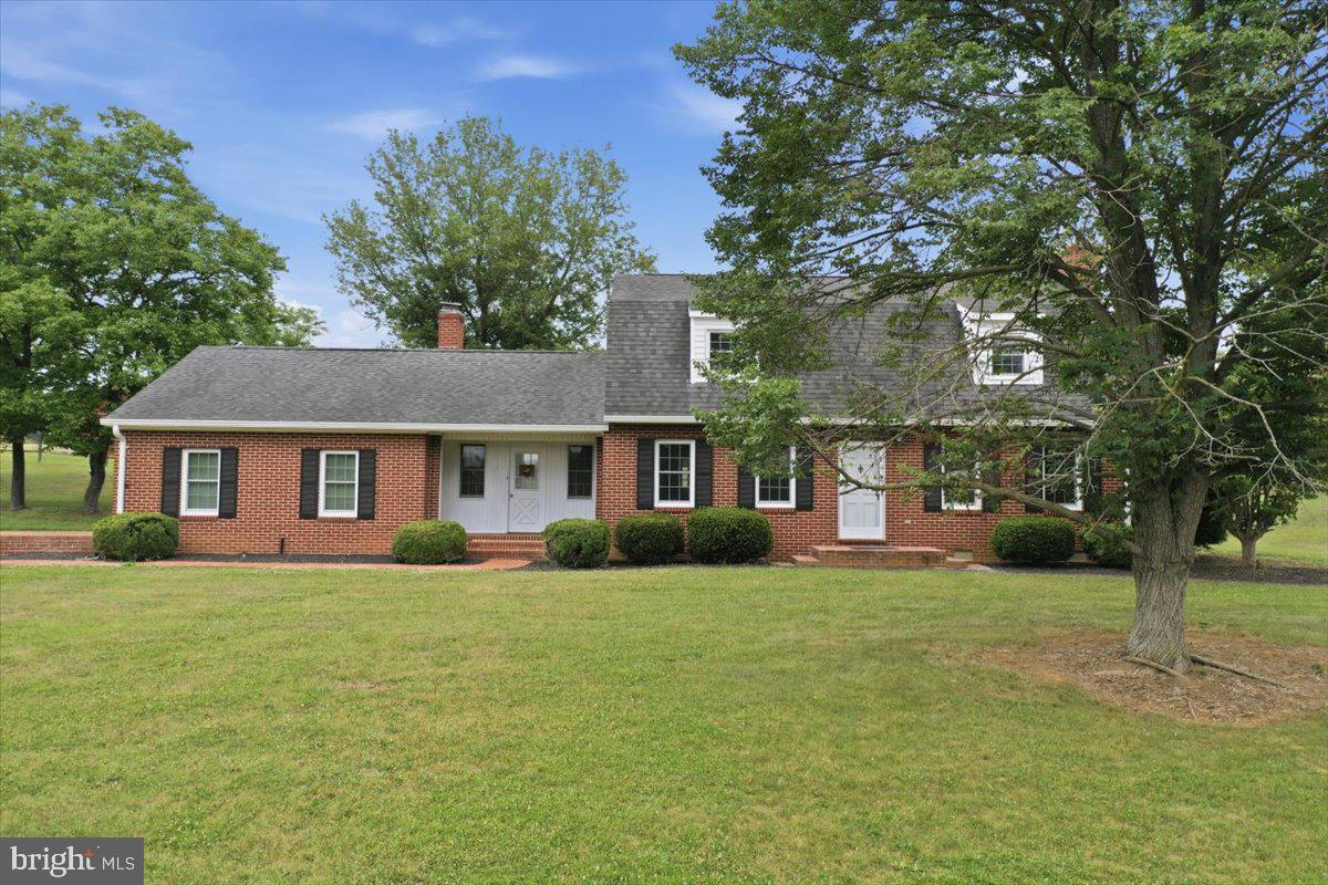 2447 Headquarters Road Edinburg, VA 22824 - Photo 2 of 58