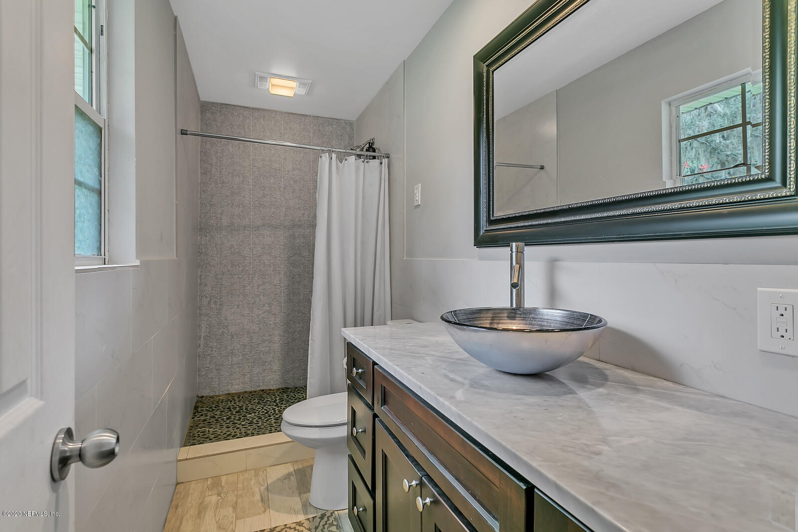 2553 Holly Point Road West Orange Park, FL 32073 - Photo 12 of 40 *