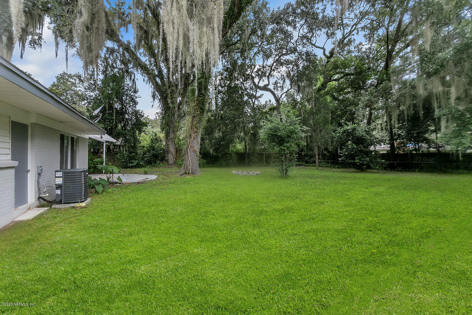 2553 Holly Point Road West Orange Park, FL 32073 - Photo 39 of 40 *