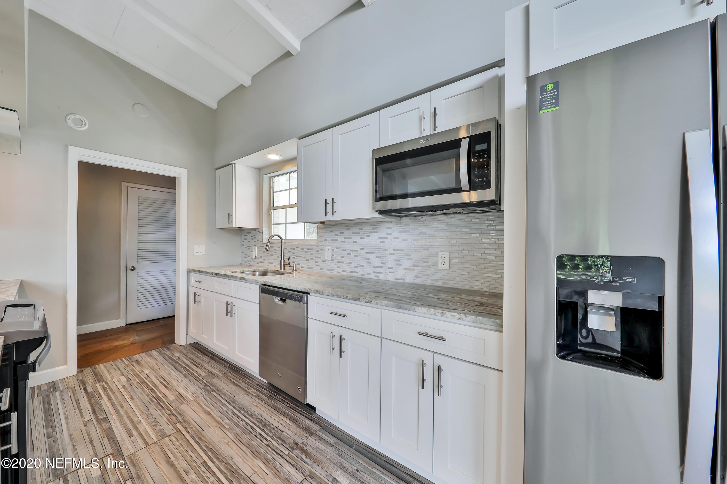 2553 Holly Point Road West Orange Park, FL 32073 - Photo 6 of 40 *