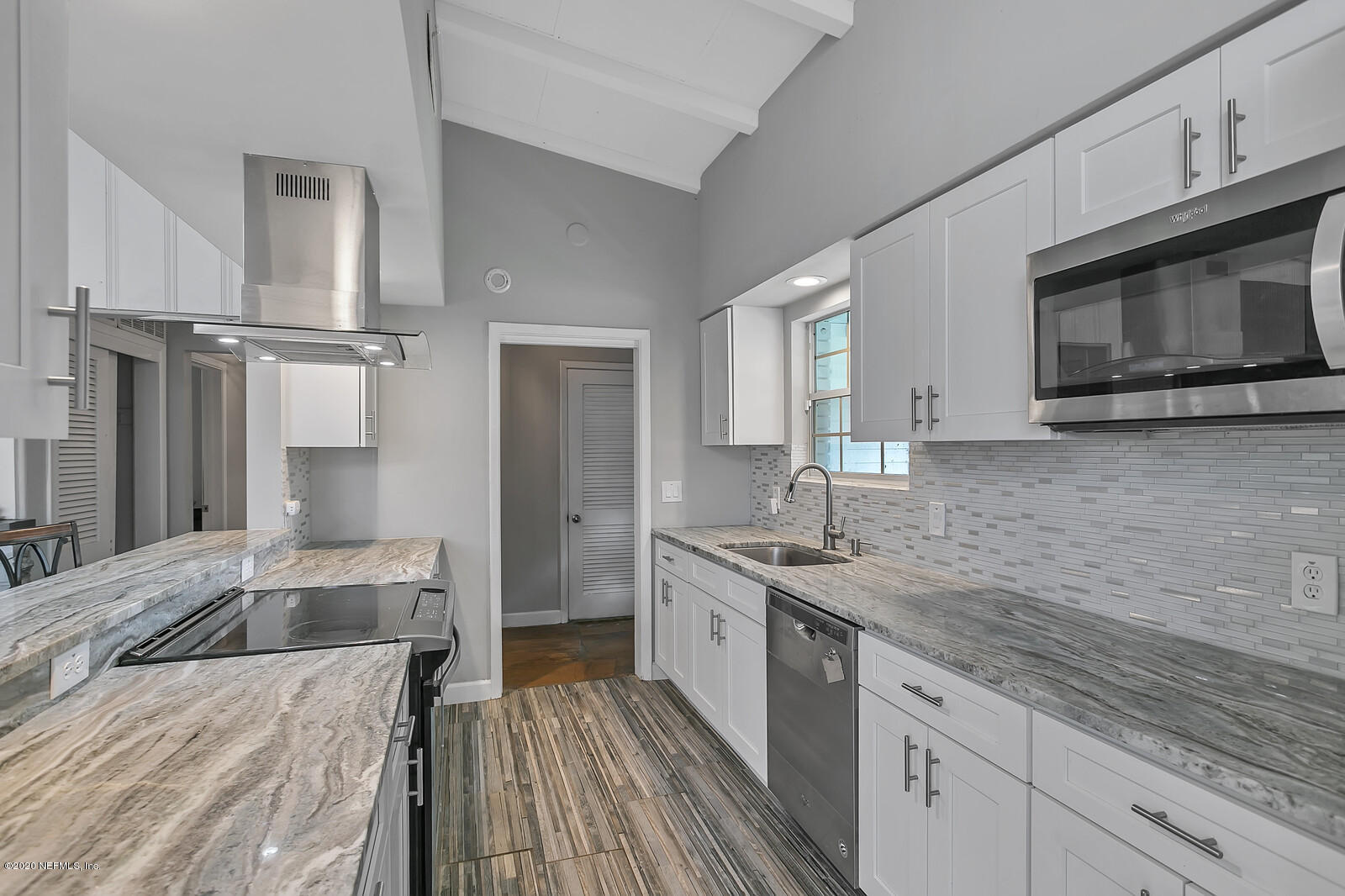2553 Holly Point Road West Orange Park, FL 32073 - Photo 9 of 40 *