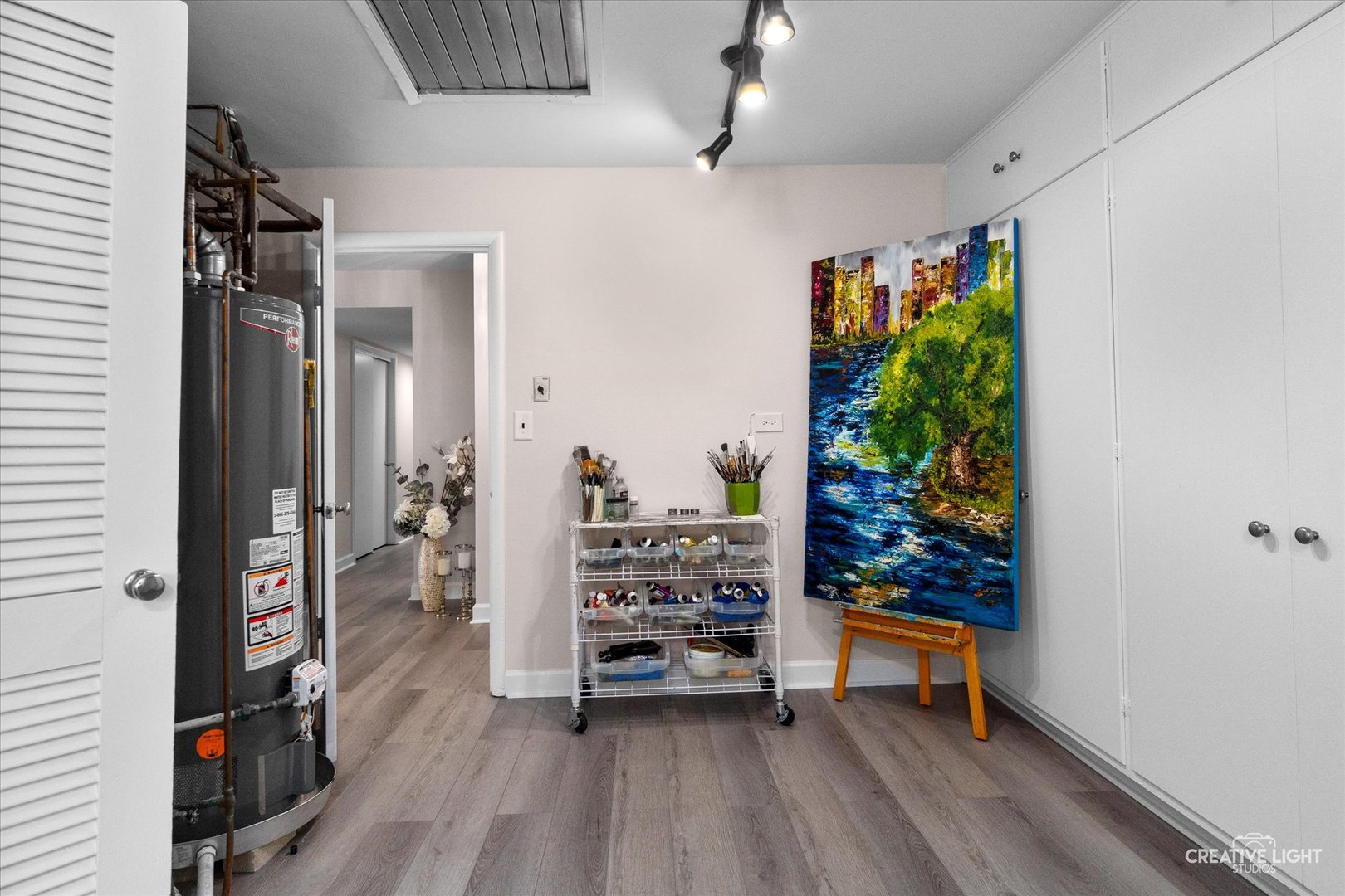 909 South Main Street Wheaton, IL 60189 - Photo 17 of 37