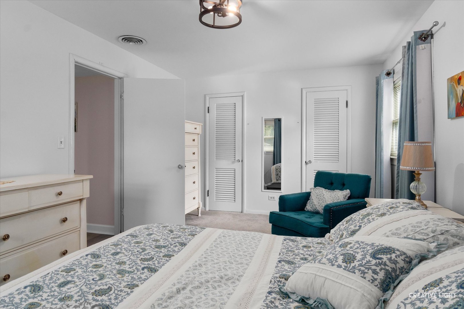 909 South Main Street Wheaton, IL 60189 - Photo 19 of 37