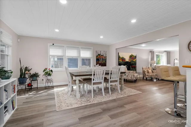 $515,000 | 909 South Main Street, Wheaton, IL 60189