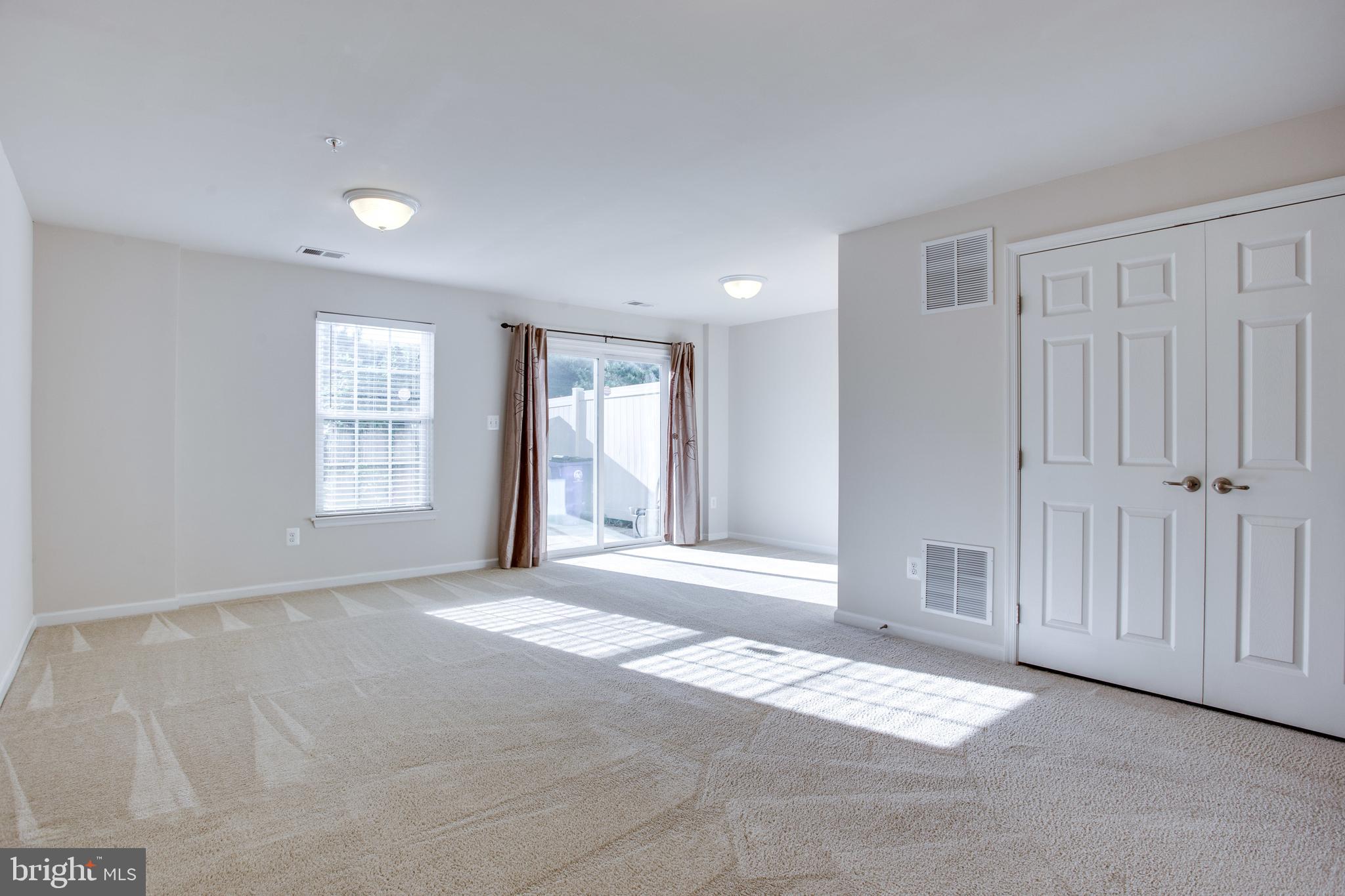 2049 Spring Run Circle Frederick, MD 21702 - Photo 11 of 58 Gallery Image 11