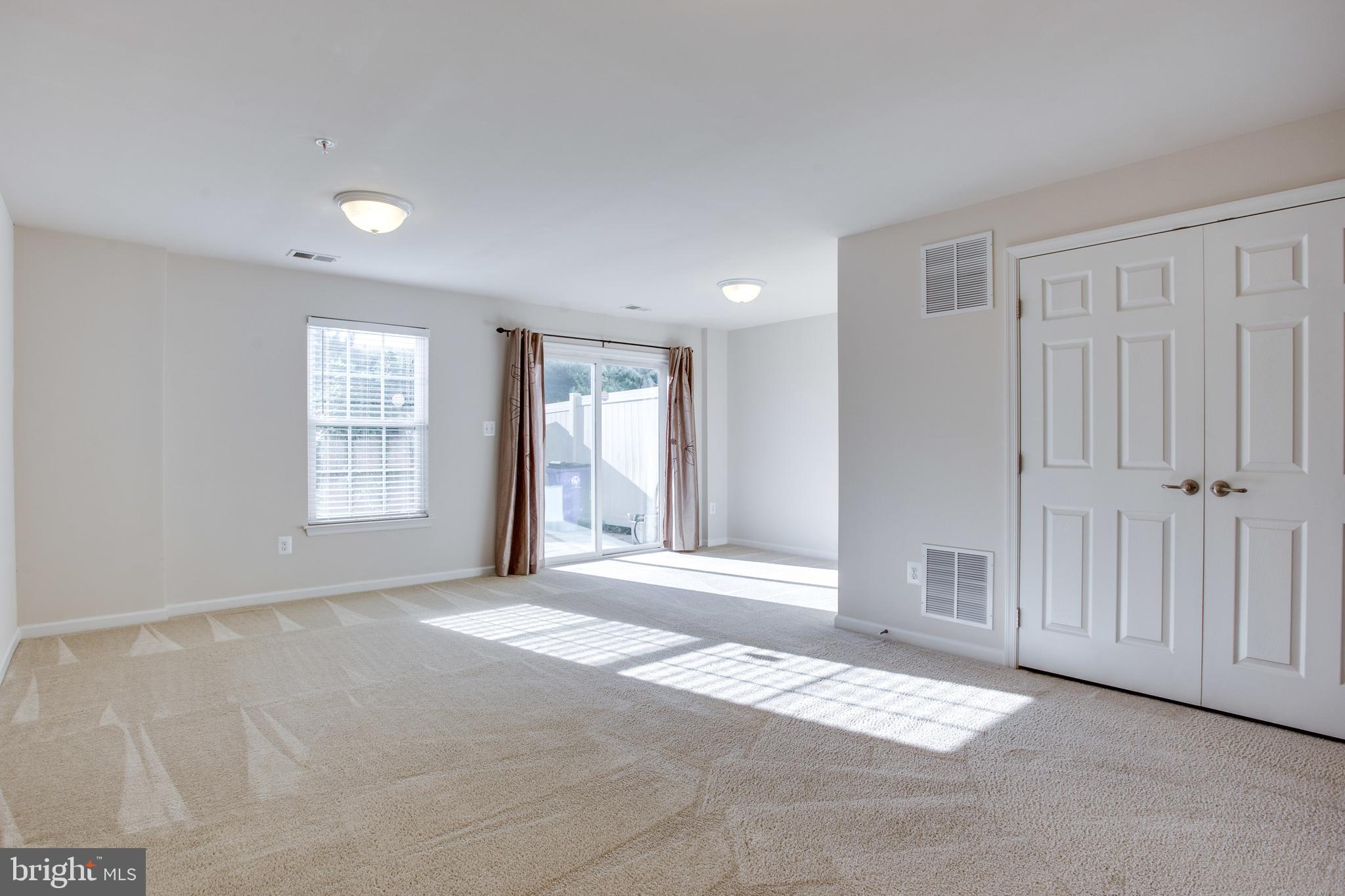 2049 Spring Run Circle Frederick, MD 21702 - Photo 12 of 58 Gallery Image 12