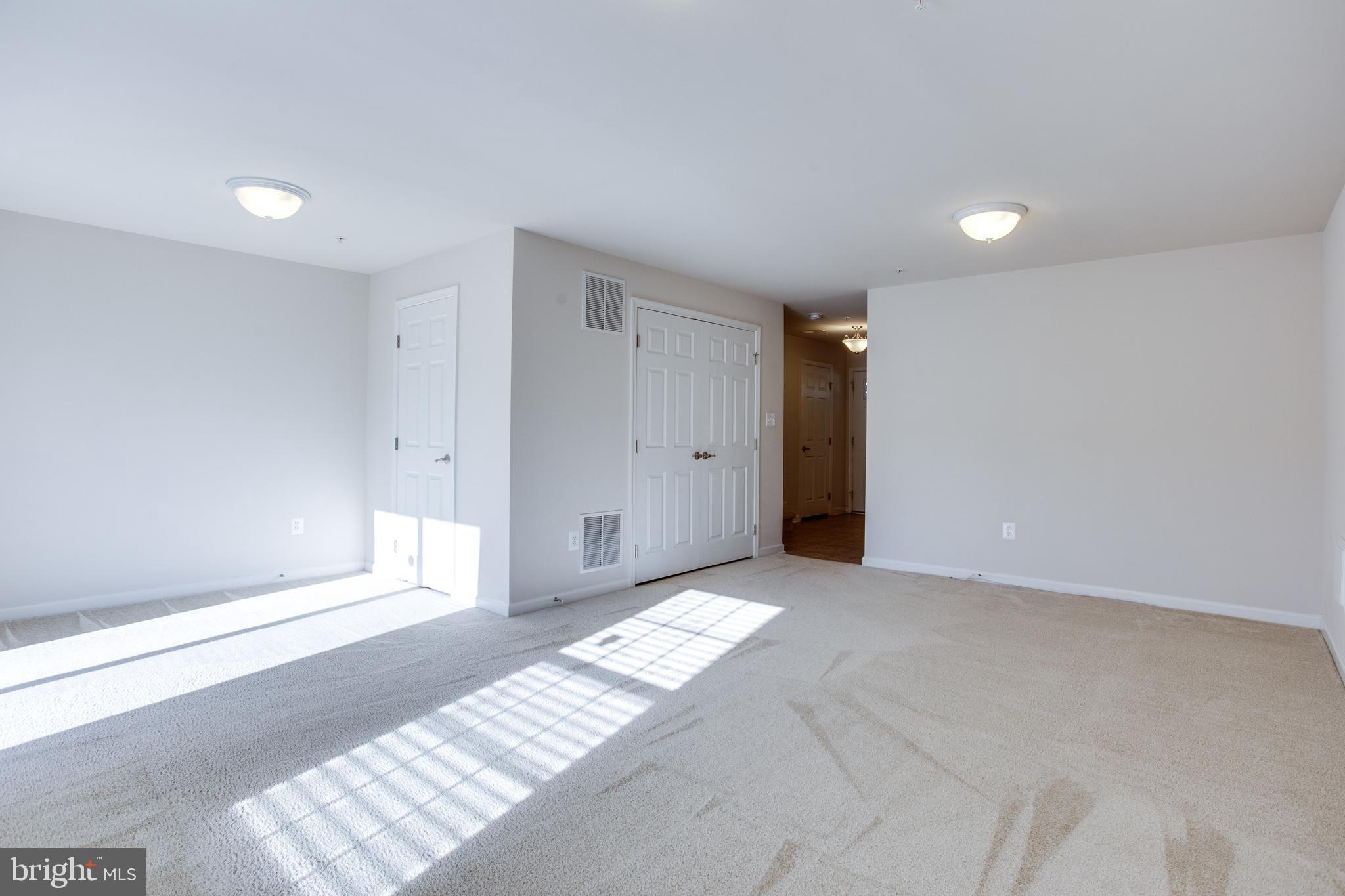 2049 Spring Run Circle Frederick, MD 21702 - Photo 13 of 58 Gallery Image 13