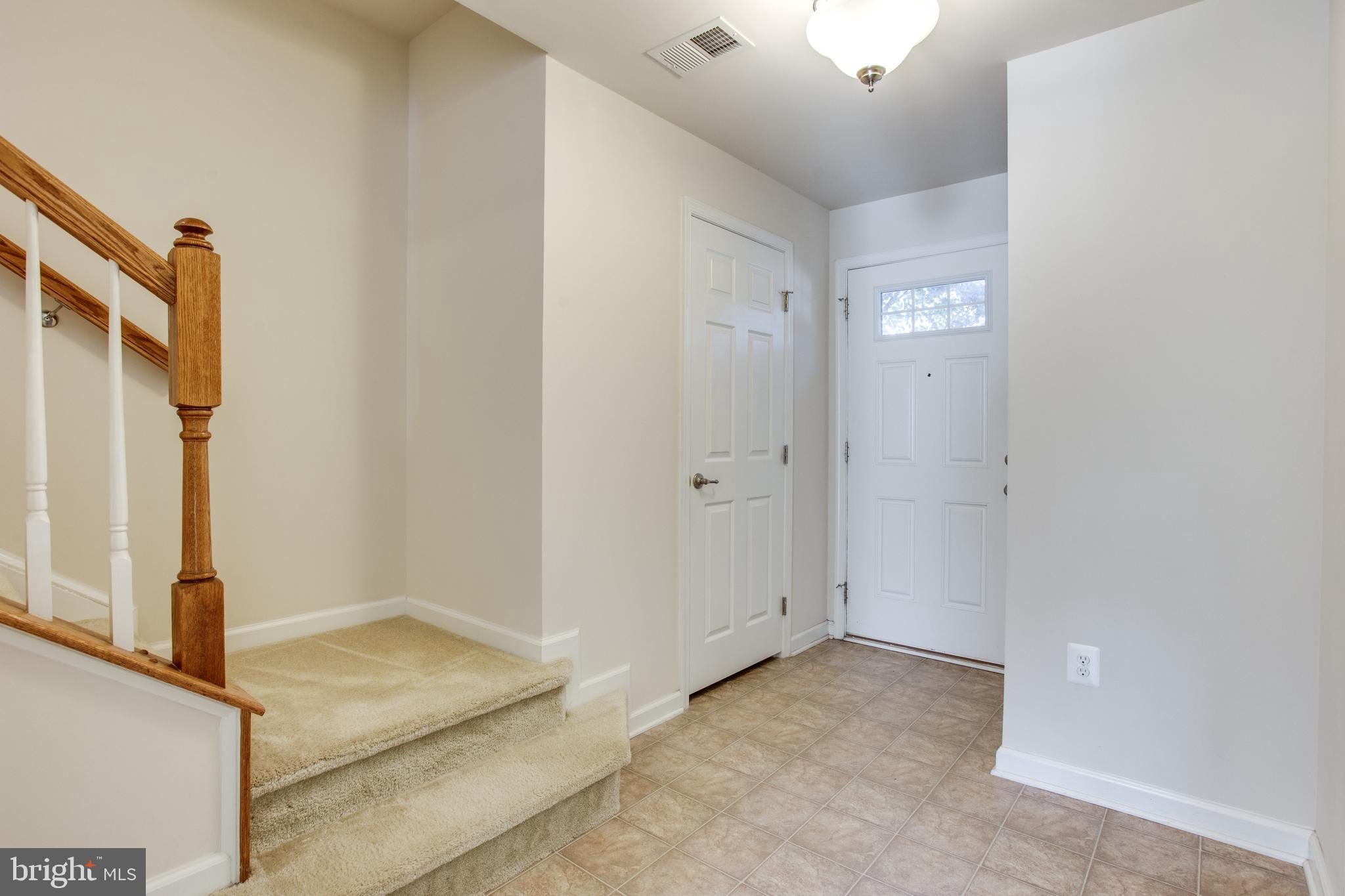 2049 Spring Run Circle Frederick, MD 21702 - Photo 5 of 58 Gallery Image 5