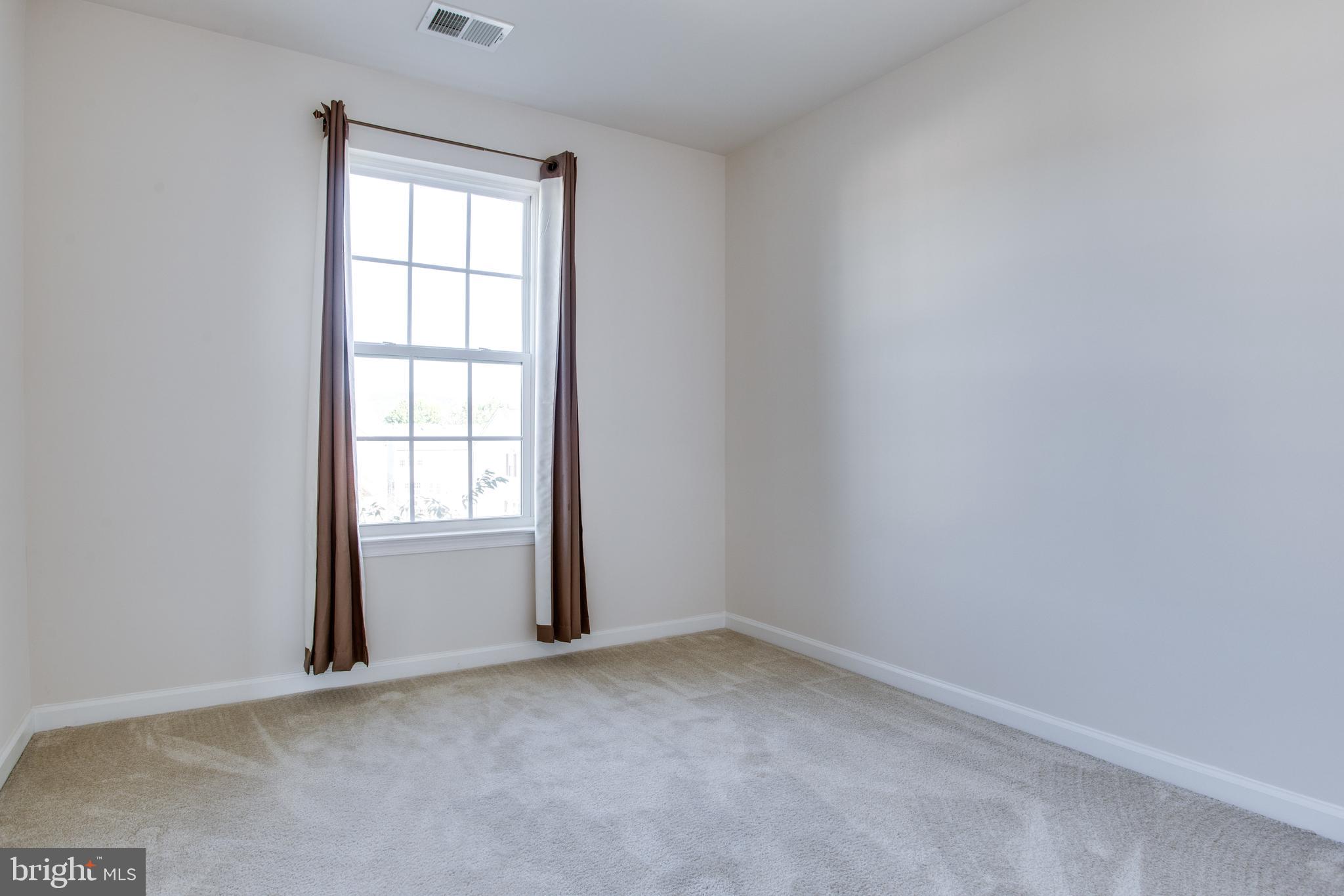 2049 Spring Run Circle Frederick, MD 21702 - Photo 44 of 58 Gallery Image 44